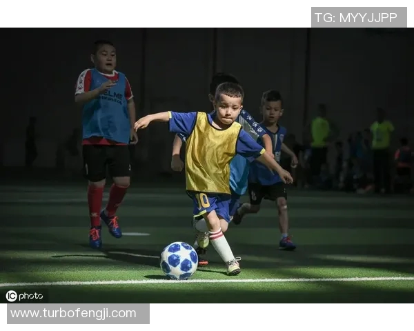 足球与篮球的魅力对比探讨谁才是运动之王的真正代表